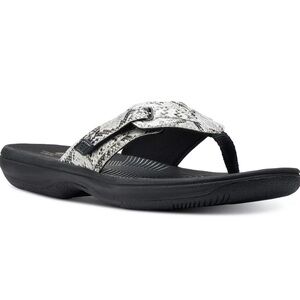 Clarks Womens Cloudstepper Flip-Flops